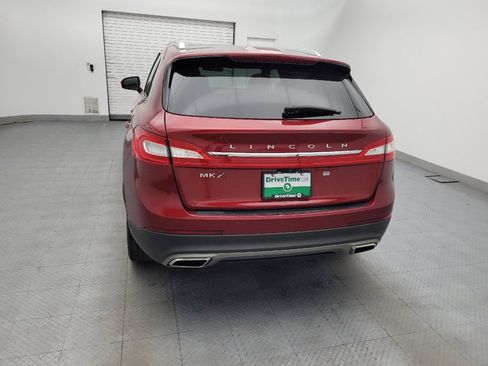 Used 2017 Lincoln MKX Reserve w/ Driver Assistance Package FWD image 6