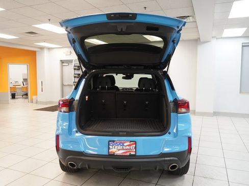 Used 2023 Chevrolet TrailBlazer RS w/ Convenience Package AWD/4WD image 9
