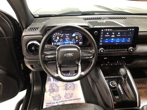 Used 2024 Chevrolet Colorado Z71 w/ Z71 Convenience Package 2 image 25