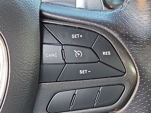 Used 2022 Dodge Challenger GT RWD image 23