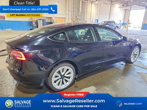 Used 2022 Tesla Model 3 RWD image 4