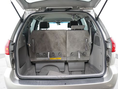 Used 2006 Toyota Sienna LE AWD/4WD image 18