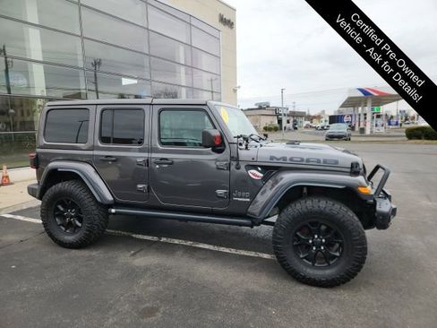 Used 2019 Jeep Wrangler Unlimited Sahara w/ Quick Order Package 24M Moab AWD/4WD image 4