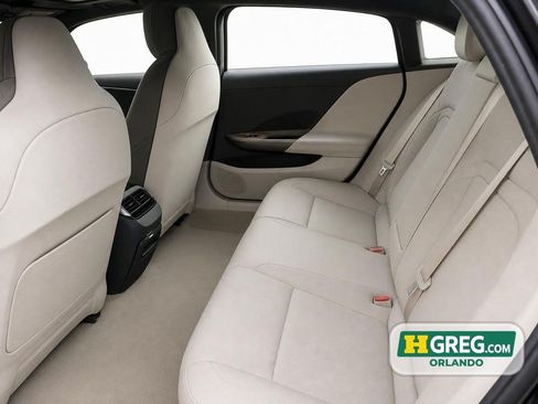 Used 2024 Lucid Air Pure RWD image 14