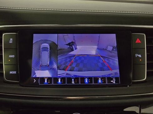 Used 2021 Buick Enclave Essence w/ Sound and Sites Package image 17