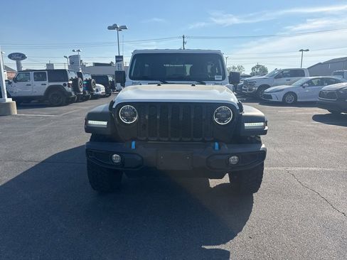 Used 2023 Jeep Wrangler Unlimited w/ 8.4" Radio Group AWD/4WD image 5
