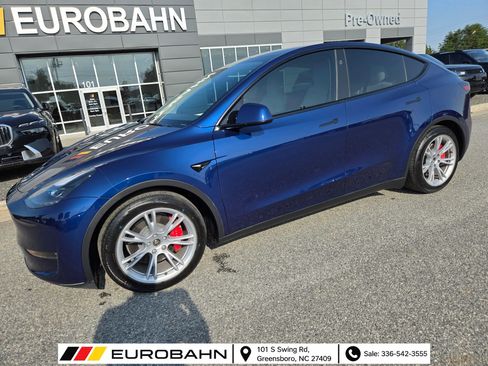 Used 2024 Tesla Model Y Performance AWD/4WD image 26