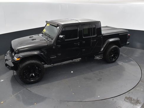 Used 2021 Jeep Gladiator Overland image 39