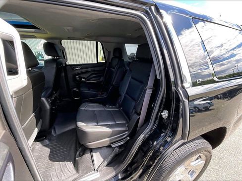 Used 2017 Chevrolet Tahoe LT w/ Luxury Package AWD/4WD image 15