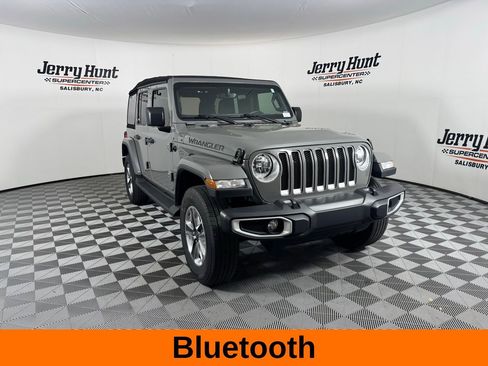 Used 2021 Jeep Wrangler Unlimited Sahara AWD/4WD image 6