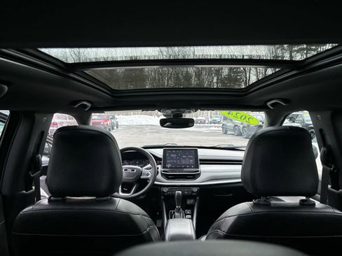 Used 2024 Jeep Compass Limited w/ Sun and Sound Group image 42