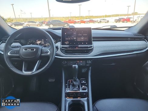 Used 2024 Jeep Compass Latitude image 20