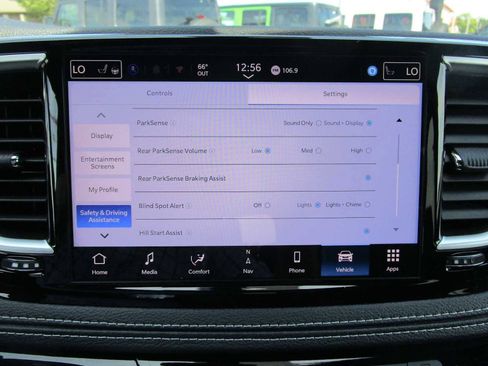 New 2026 Chrysler Pacifica Limited w/ Uconnect Theater Family Group AWD/4WD image 49