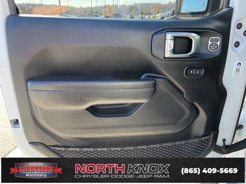 Used 2022 Jeep Wrangler Unlimited Rubicon w/ Steel Bumper Group image 5