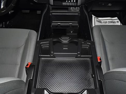 Used 2022 RAM 1500 Big Horn AWD/4WD image 21