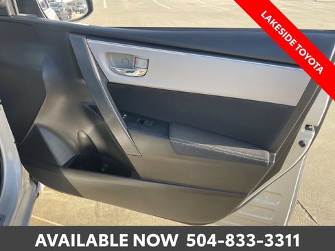 Used 2018 Toyota Corolla LE FWD image 17