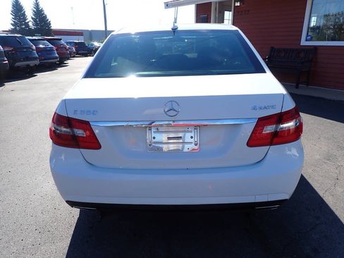 Used 2010 Mercedes-Benz E 350 4MATIC Sedan image 5