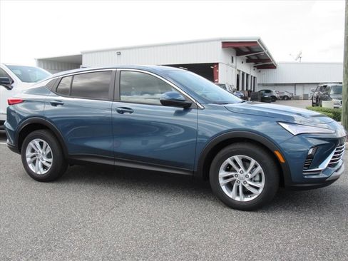 New 2026 Buick Envista Preferred w/ Convenience I Package FWD image 2