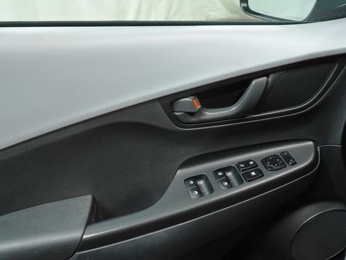 Used 2020 Hyundai Kona SEL FWD image 20