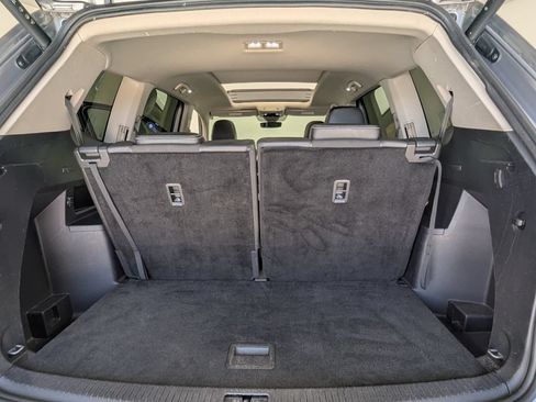 Used 2024 Volkswagen Atlas SE FWD image 27