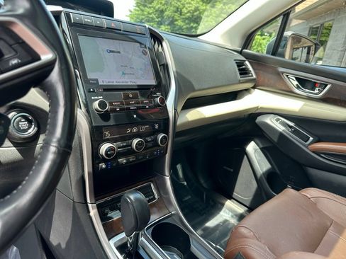 Used 2019 Subaru Ascent Touring AWD/4WD image 18