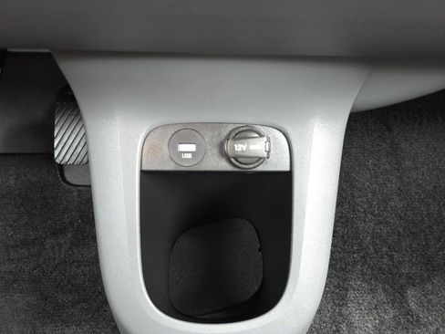 Certified 2024 Hyundai Ioniq 5 SE image 18