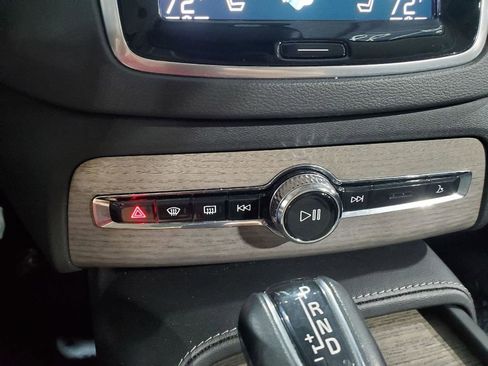 Used 2022 Volvo XC90 T6 Inscription w/ Advanced Package image 37