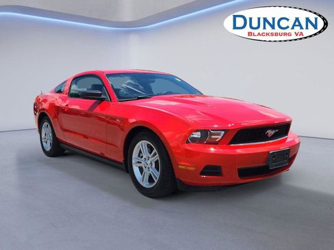 Used 2012 Ford Mustang Coupe RWD image 1