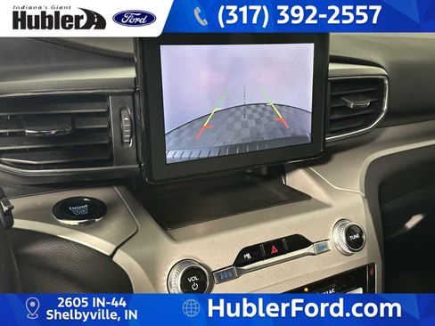 Used 2024 Ford Explorer XLT w/ Equipment Group 202A AWD/4WD image 17