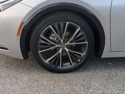 Used 2023 Toyota Prius XLE image 10