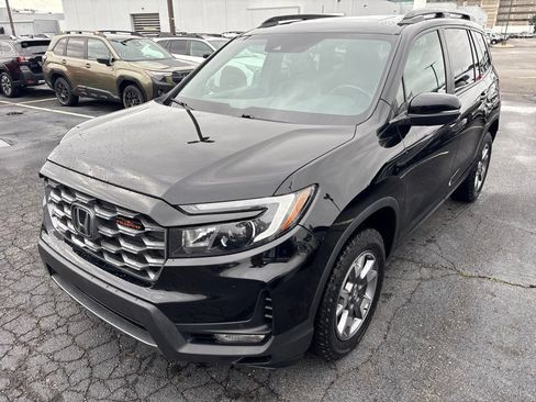 Used 2023 Honda Passport TrailSport image 6