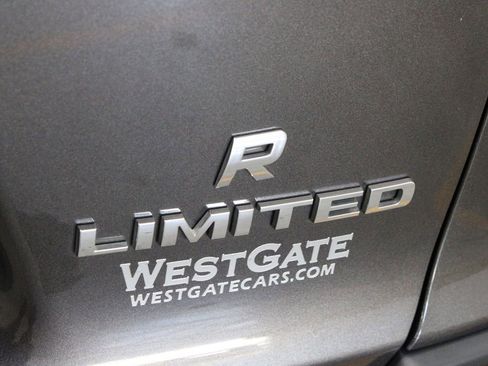 Used 2019 Jeep Cherokee Limited image 46