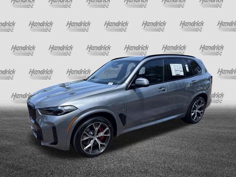 New 2026 BMW X5 xDrive50e w/ M Sport Package AWD/4WD image 5