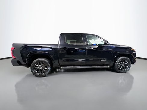 Used 2024 Toyota Tundra Platinum AWD/4WD image 3