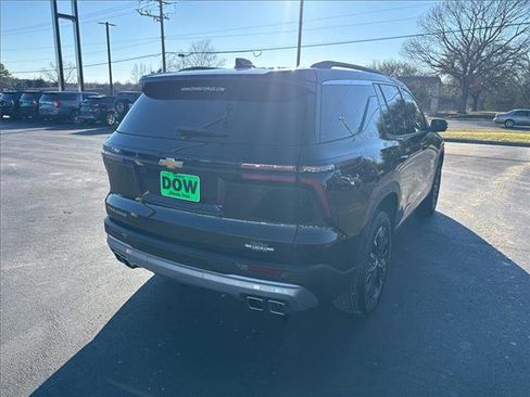 Used 2025 Chevrolet Traverse LT w/ Sun and Wheel Package image 7