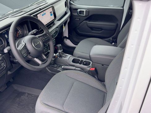 New 2025 Jeep Gladiator Sport image 20