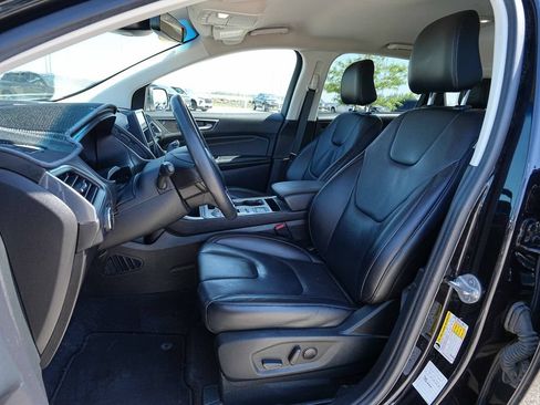 Used 2022 Ford Edge Titanium AWD/4WD image 17