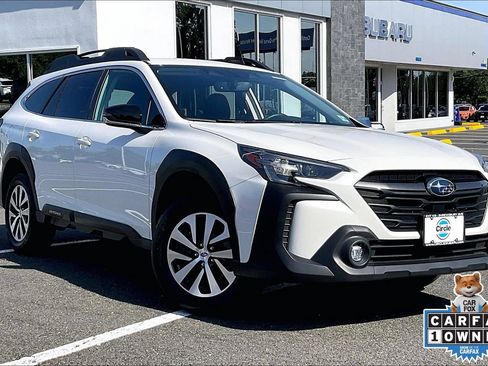Used 2024 Subaru Outback Premium w/ Popular Package #1A AWD/4WD image 2