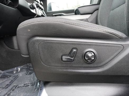 Used 2020 RAM 1500 Big Horn image 30