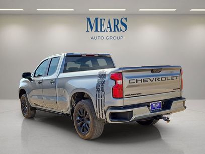 Used 2025 Chevrolet Silverado 1500 Custom