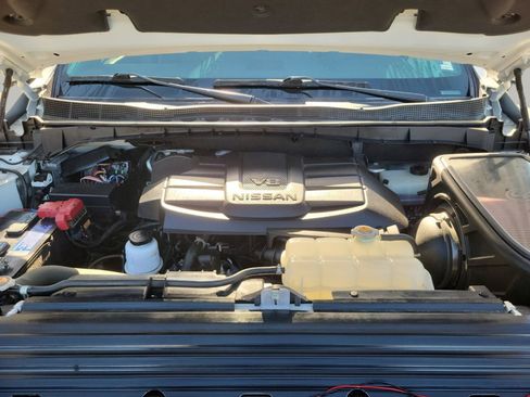 Used 2023 Nissan Titan PRO-4X w/ Pro-4x Convenience Package image 24