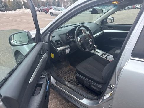 Used 2012 Subaru Outback 2.5i w/ Alloy Wheel Pkg image 3