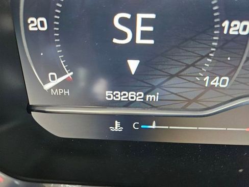 Used 2022 GMC Sierra 1500 SLT image 16