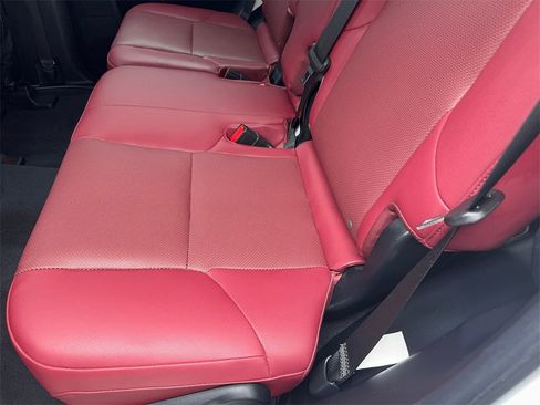 Used 2023 Lexus GX 460 Premium w/ Premium Package image 43