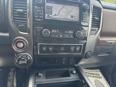 Used 2017 Nissan Titan Platinum Reserve AWD/4WD image 33