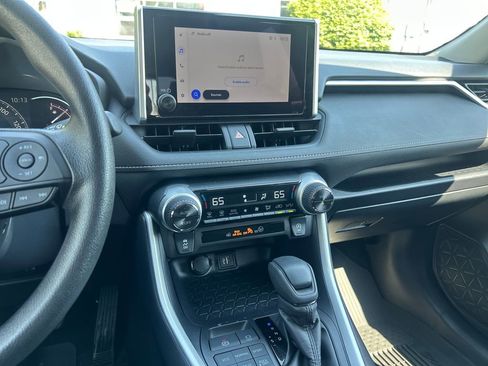 Certified 2025 Toyota RAV4 XLE AWD/4WD image 11