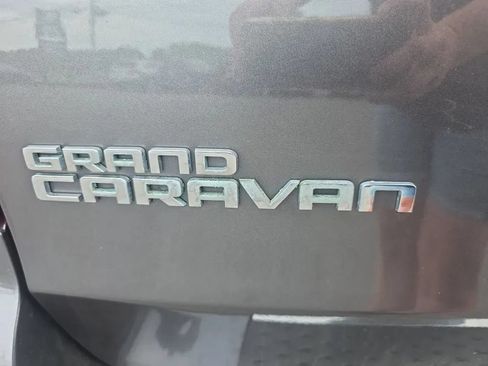 Used 2017 Dodge Grand Caravan SXT FWD image 15