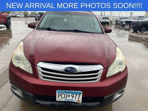 Used 2011 Subaru Outback 2.5i Premium AWD/4WD image 9