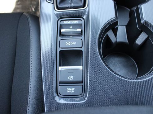 Certified 2025 Honda Civic Sport image 21
