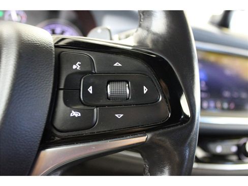 Used 2023 Buick Enclave Essence image 29